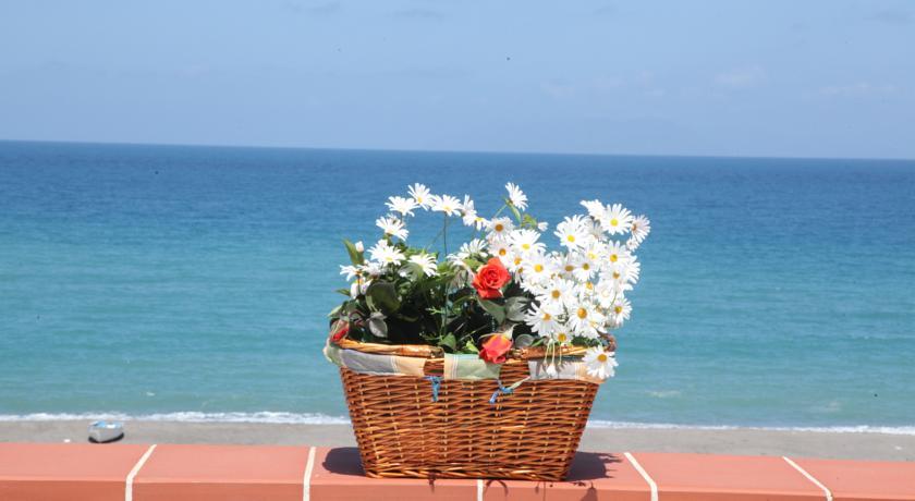 Vacanze Al Mare Patrizia'S Sweet Home Terme Vigliatore Room photo